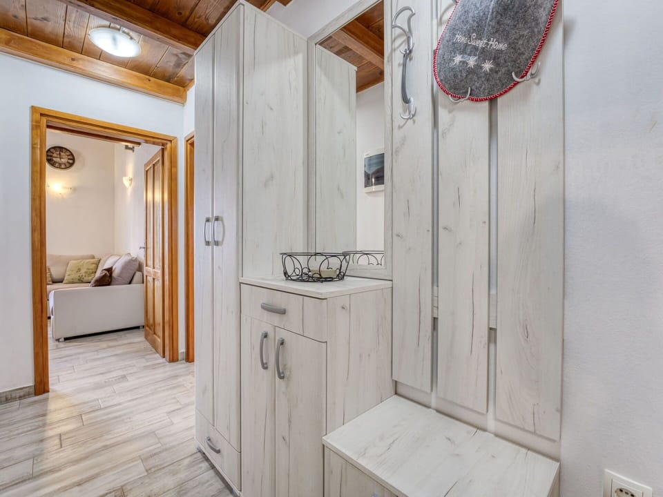 Building, Furniture, Window, Comfort, Wood, Bed Frame, Picture Frame, Interior Design, Lighting, Cabinetry