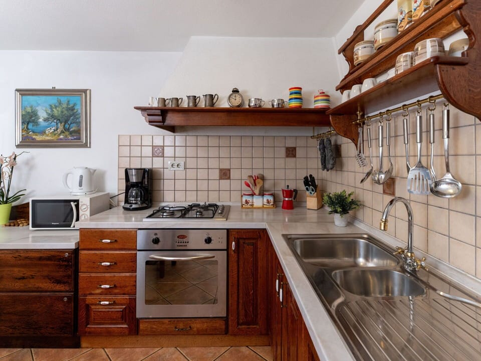 Kitchen Sink, Countertop, Cabinetry, Property, Sink, Tap, White, Kitchen, Plumbing Fixture, Wood