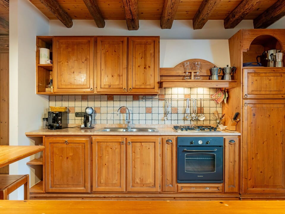 Brown, Countertop, Cabinetry, Furniture, Property, Kitchen Sink, Tap, Sink, Kitchen, Wood