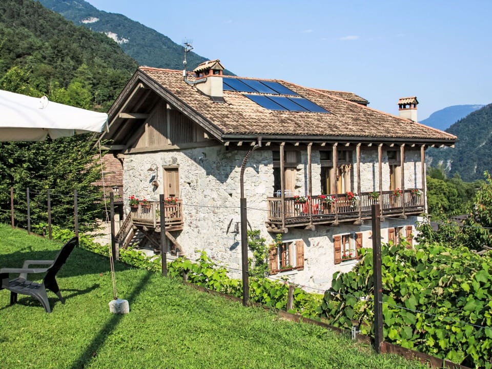 Plant, Sky, Property, Building, Window, Mountain, Tree, Natural Landscape, House, Land Lot