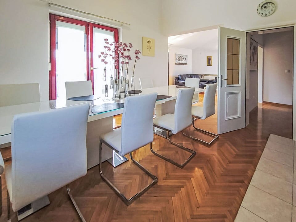 Furniture, Interior Design, Flooring, Floor, Chair, Wood, Table, Room, Ceiling, Wood Flooring