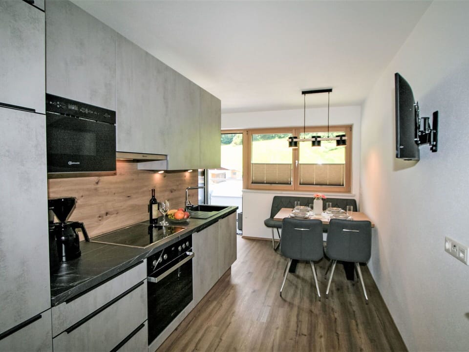 Cabinetry, Countertop, Property, Sink, Furniture, Tap, Building, Kitchen, Wood, Kitchen Stove
