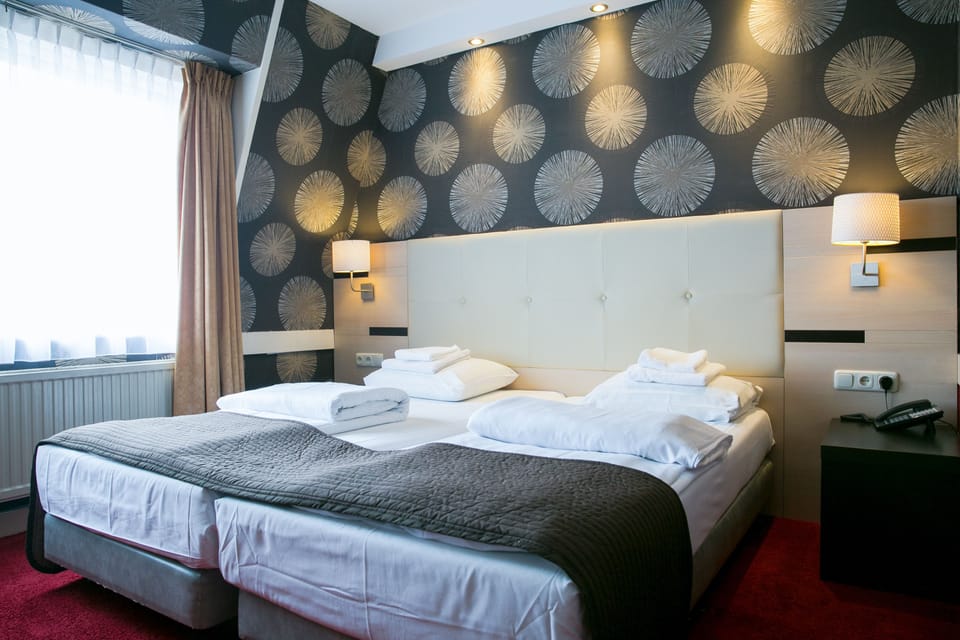 Standard Room, 2 Twin Beds | In-room safe, desk, soundproofing, iron/ironing board