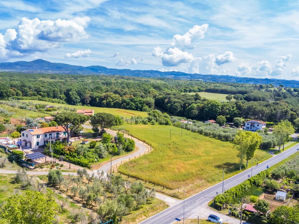 Bird'S-Eye View, Landscape, Horizon, Residential Area, Rural Area, Plain, Aerial Photography, Land Lot, Human Settlement, Field
