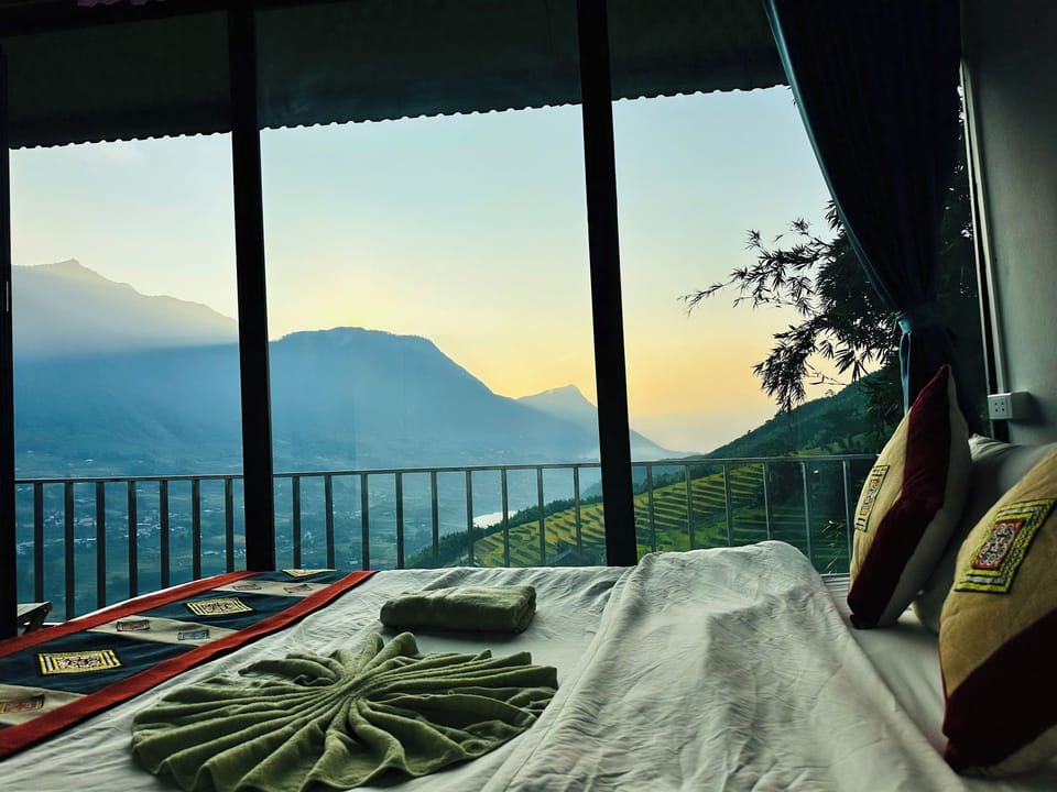 Deluxe Cabin | Blackout drapes