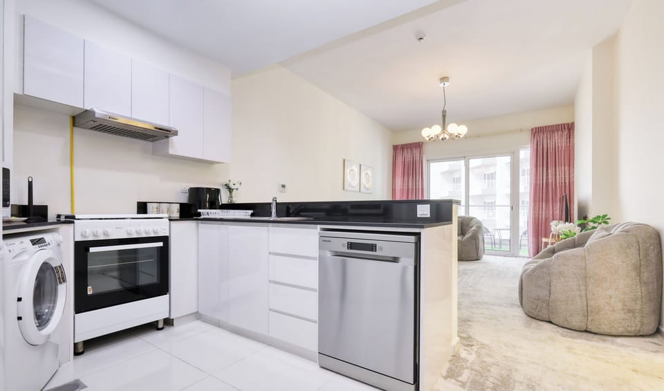 Comfort Apartment, City View | Private kitchen