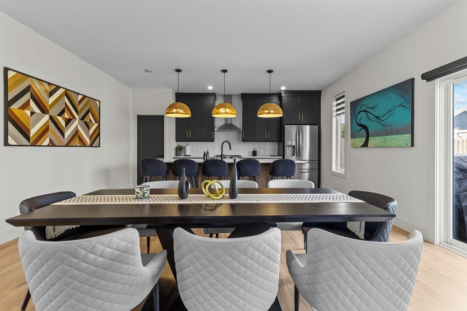 Cook, dine, and unwind in style! Our fully equipped kitchen and spacious dining area with seating for 8 is perfect for making memories. #HomeAwayFromHome
