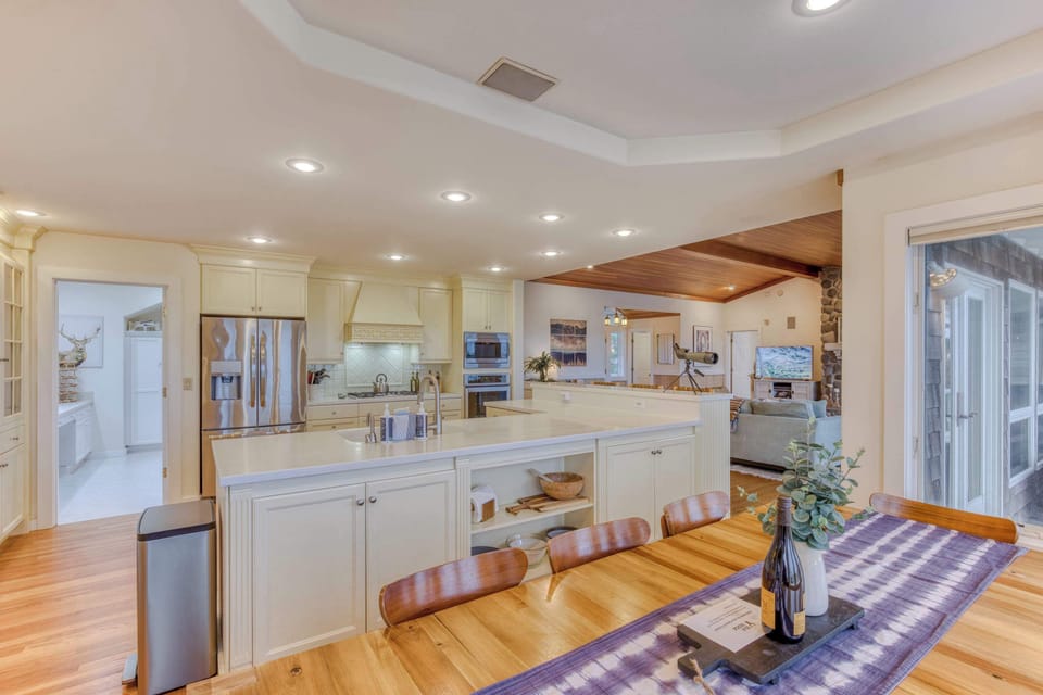 Spacious open floor plan designed for effortless gatherings, ensuring everyone feels connected and comfortable.