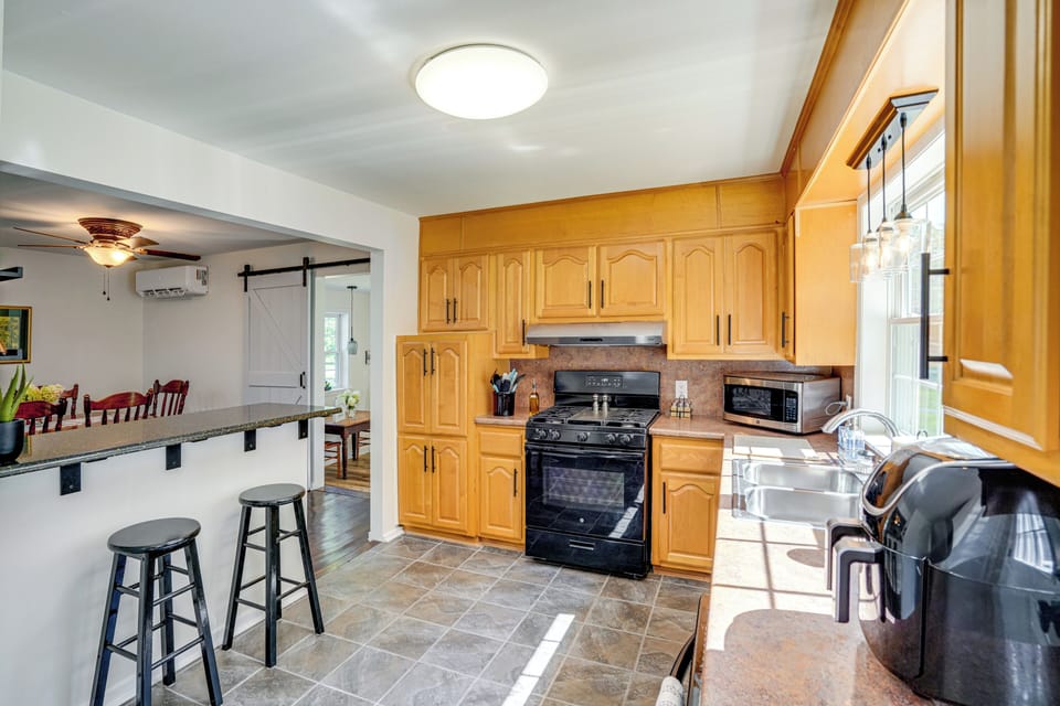 House (2 Bedrooms) | Interior