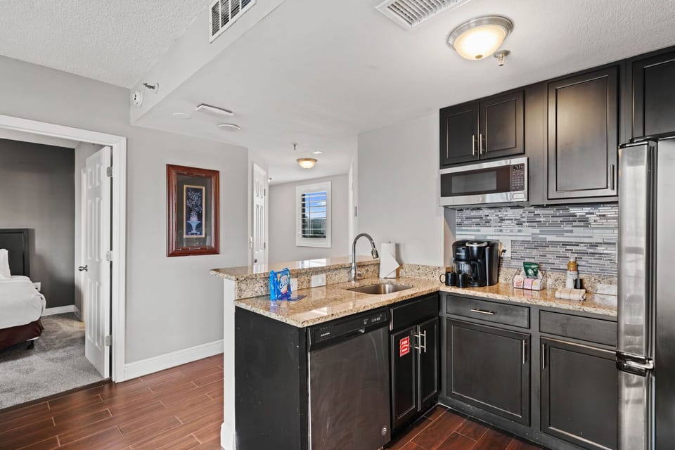 Fully equipped kitchen