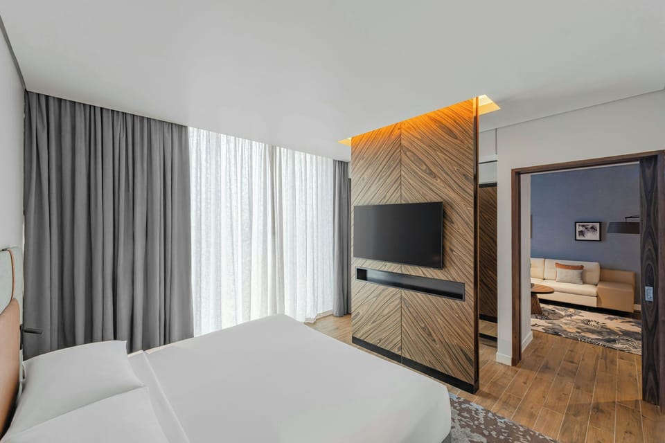 In-room safe, desk, laptop workspace, soundproofing