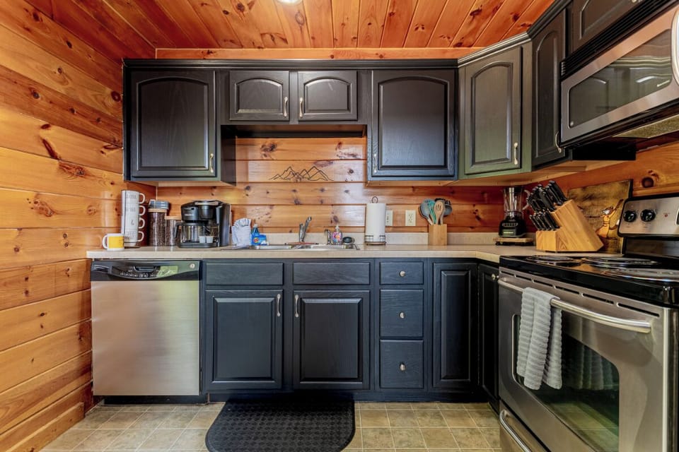 Fantastic Mr. Fox's fully-equipped kitchen