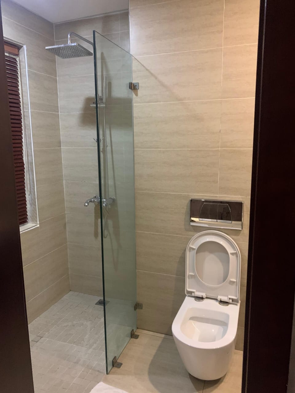 Superior Single Room | Bathroom | Combined shower/tub, free toiletries, bathrobes, towels
