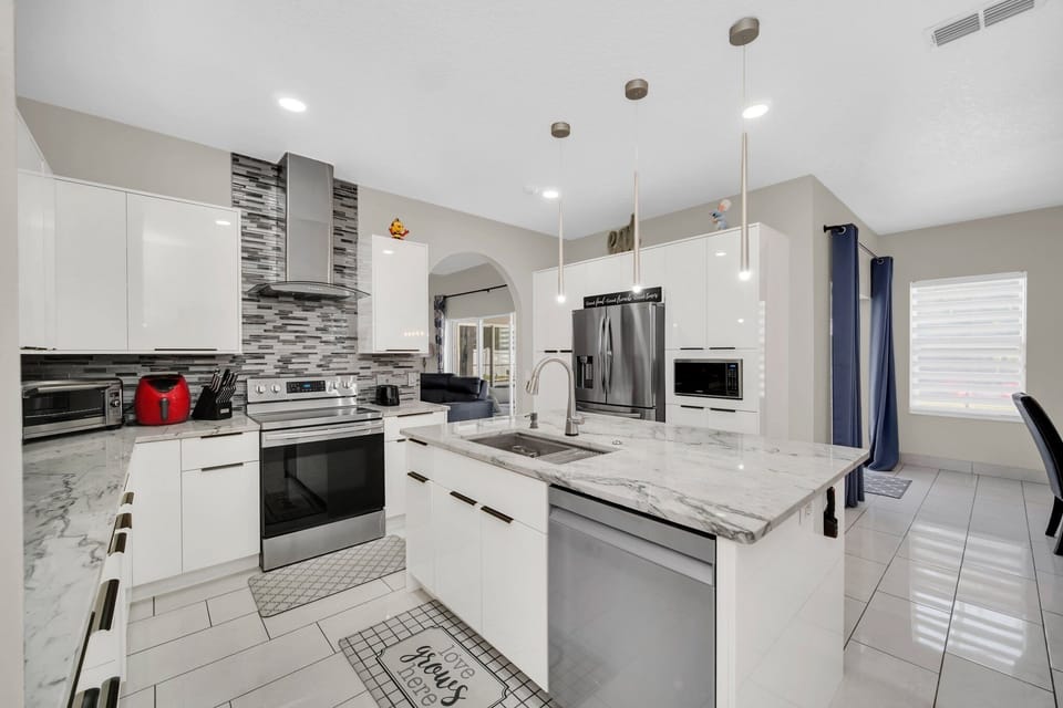 11-web-or-mls-5334-coral-vine-ln