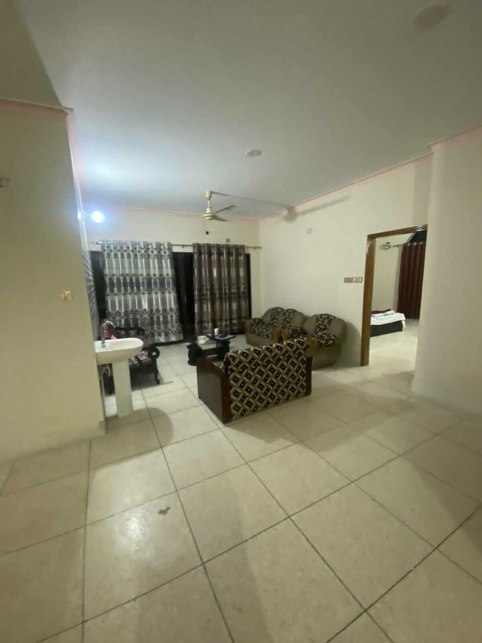 Premium Suite, City View | Living area | Computer monitors, printers