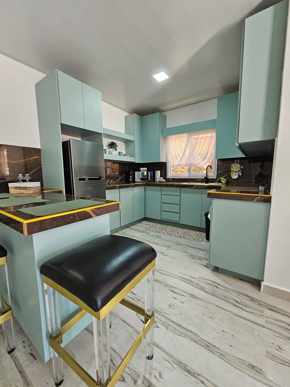 Executive House | Private kitchen
