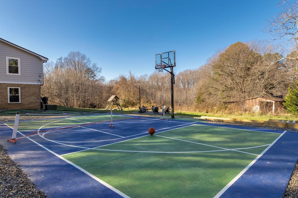 Sport court