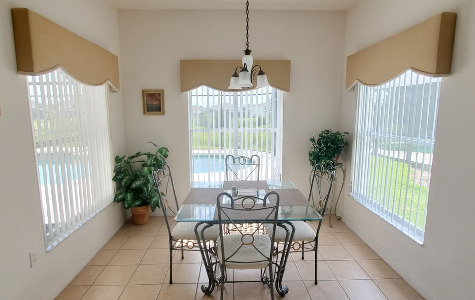 Villa, Multiple Beds, Pool Access, Pool View (5 Bed Florida Villa - West Haven) | Dining