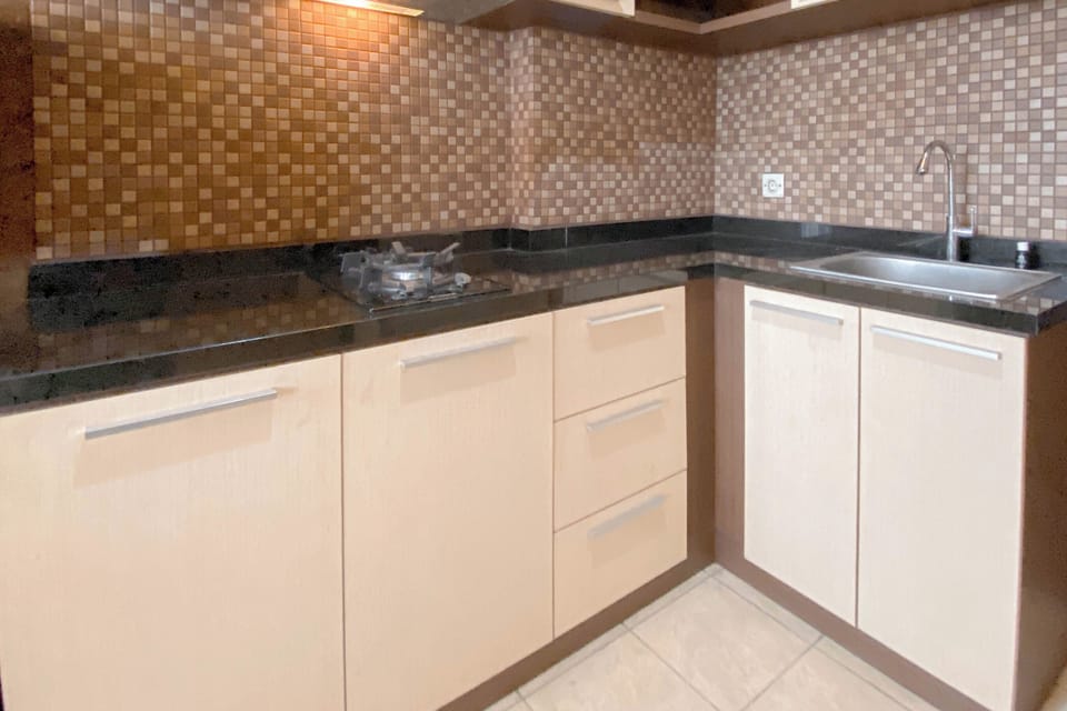 Apartment | Private kitchen | Fridge, stovetop, rice cooker
