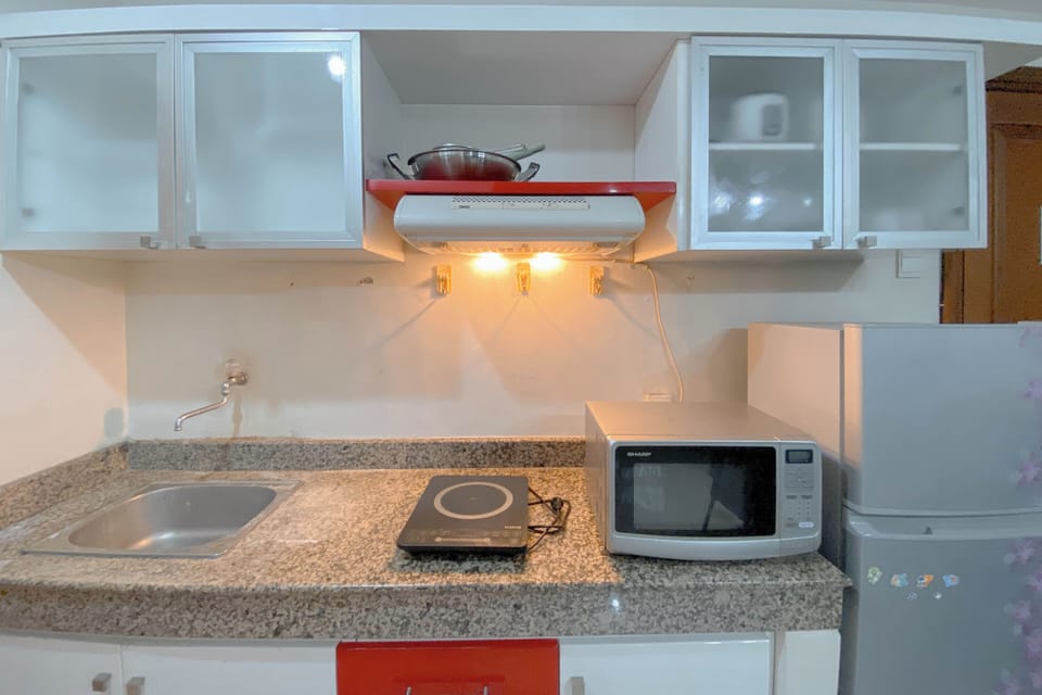 Apartment | Private kitchen | Fridge, microwave, stovetop, rice cooker