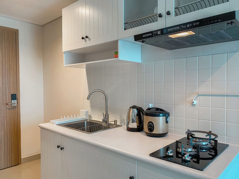 Studio | Private kitchen | Fridge, stovetop, rice cooker