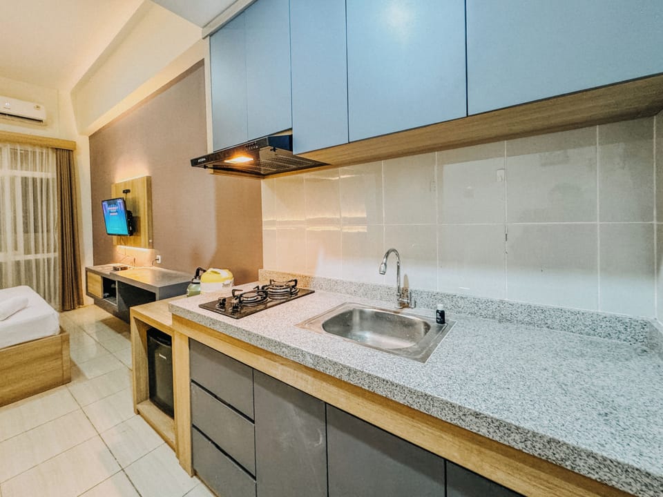 Studio | Private kitchen | Mini-fridge, stovetop, rice cooker