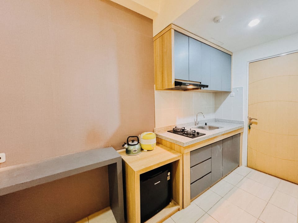 Studio | Private kitchen | Mini-fridge, stovetop, rice cooker