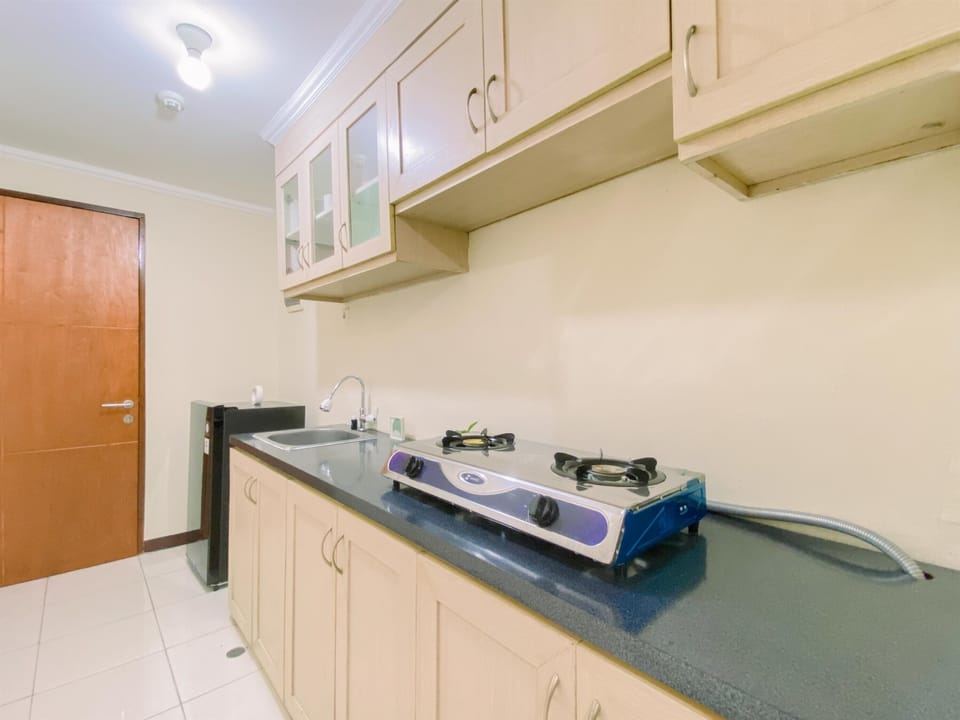 Studio | Private kitchen | Fridge, stovetop, rice cooker