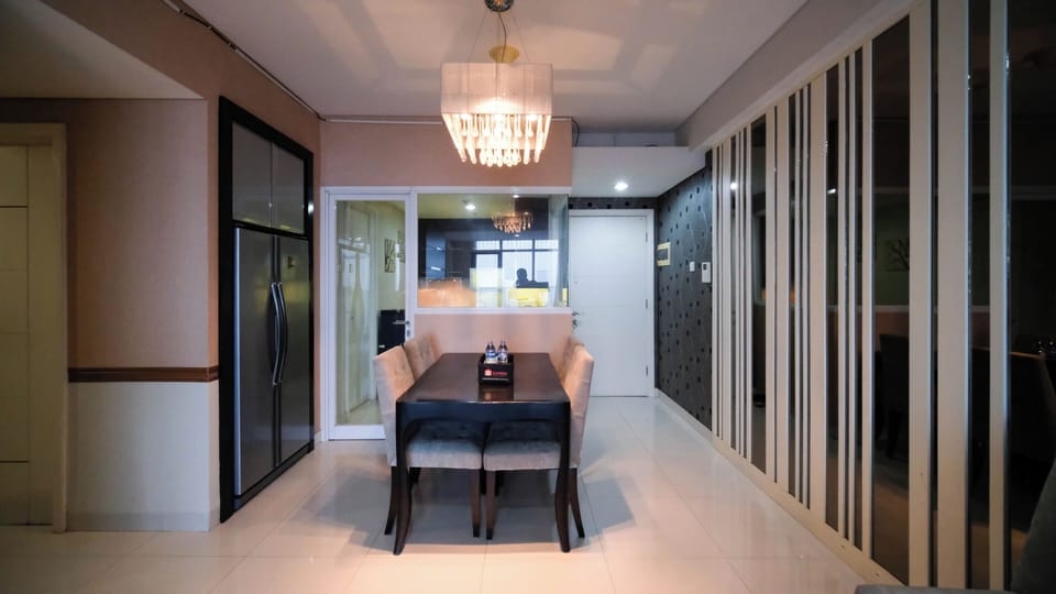 Deluxe Apartment | In-room dining