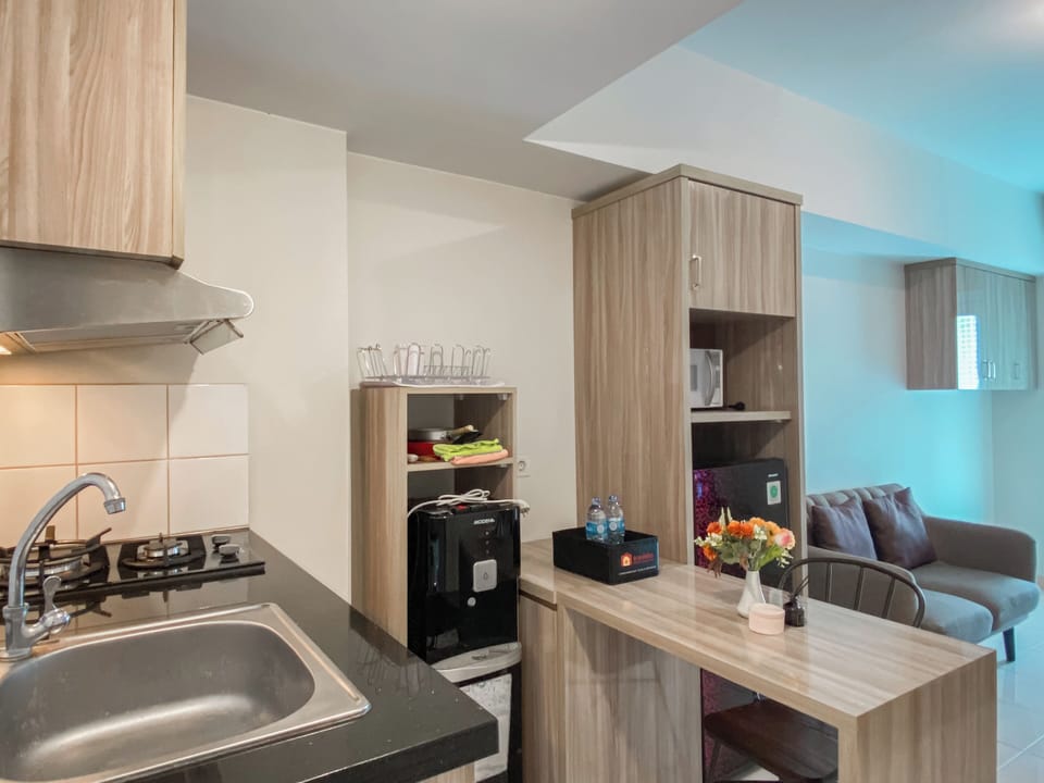 Apartment | Private kitchen | Fridge, microwave, stovetop, rice cooker