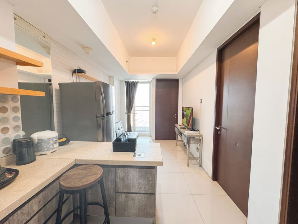 Apartment | Private kitchen | Fridge, stovetop, rice cooker