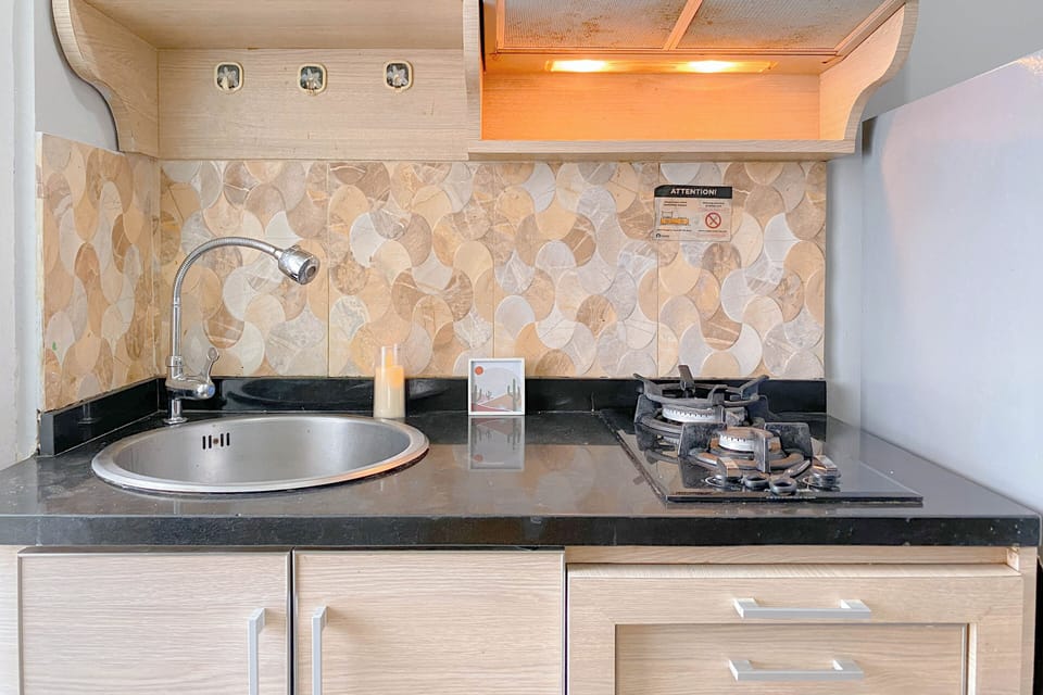 Apartment | Private kitchen | Fridge, stovetop, rice cooker
