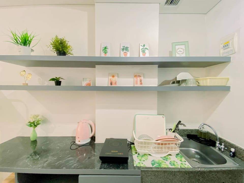 Studio | Private kitchen | Mini-fridge, stovetop, rice cooker