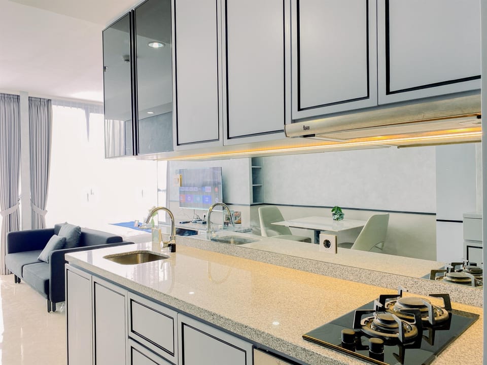 Studio | Private kitchen | Fridge, microwave, oven, stovetop