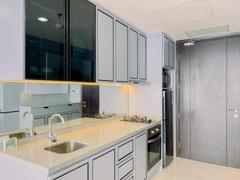 Studio | Private kitchen | Fridge, microwave, oven, stovetop