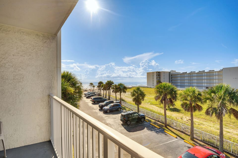 Private Balcony | Ocean Views