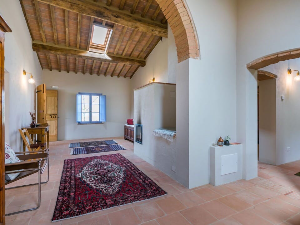 Furniture, Property, Picture Frame, Wood, Hall, Window, Lighting, Architecture, Interior Design, Flooring