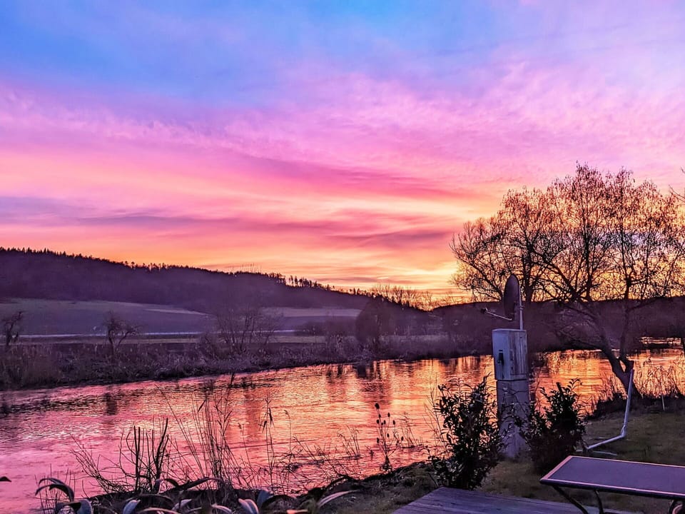 Cloud, Water, Sky, Plant, Atmosphere, Natural Landscape, Afterglow, Tree, Red Sky At Morning, Sunlight