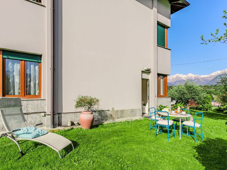 Plant, Building, Furniture, Window, Green, Azure, Table, Shade, Sky, Outdoor Furniture