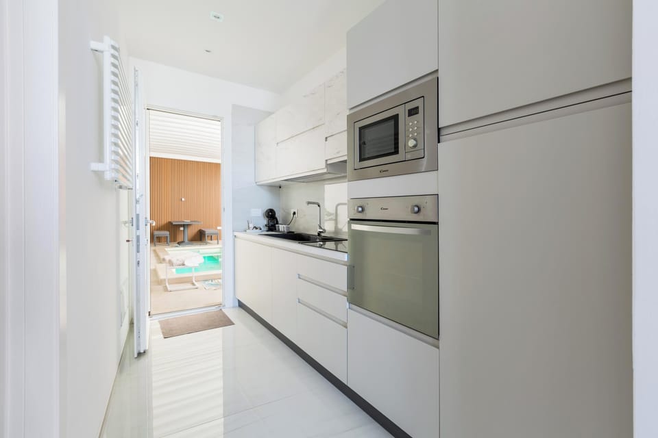 Apartment | Private kitchen | Cookware/dishes/utensils