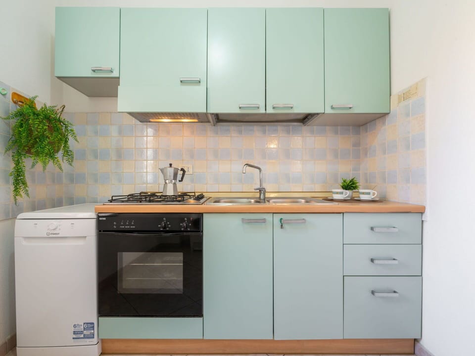 Plant, Sky, Building, Property, Window, House, Wood, Land Lot, Cottage, Stairs