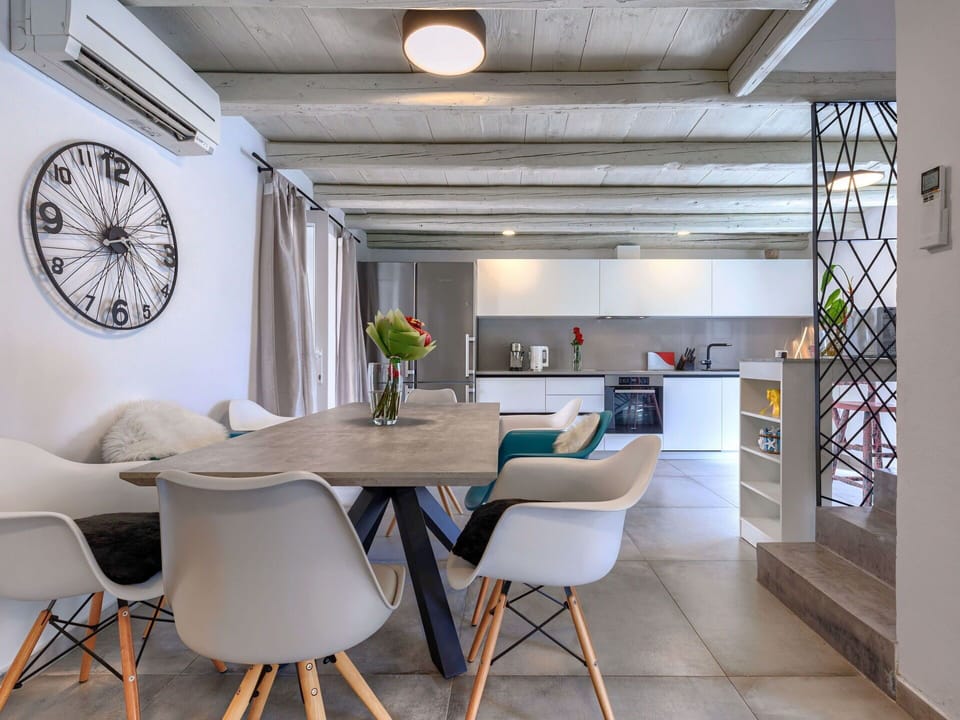 Furniture, Property, Table, Chair, Interior Design, Architecture, Flooring, Living Room, Floor, Plant