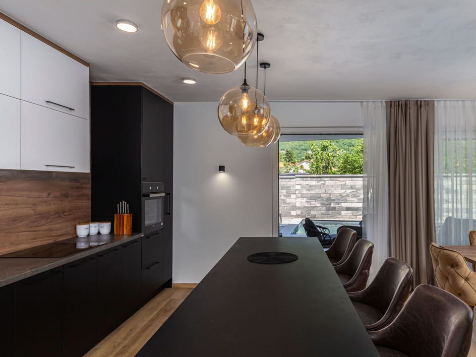 Property, Furniture, Wood, Cabinetry, Lighting, Building, Architecture, Interior Design, Shade, Flooring