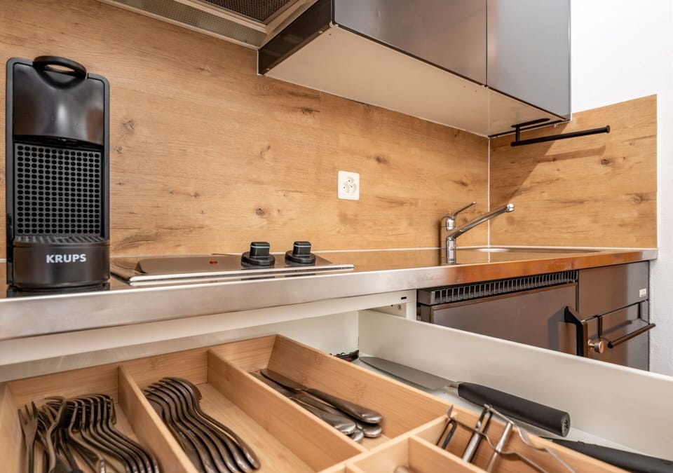 Wood, Building, Interior Design, Floor, Flooring, Hardwood, Material Property, Wood Stain, Audio Equipment, Home Appliance