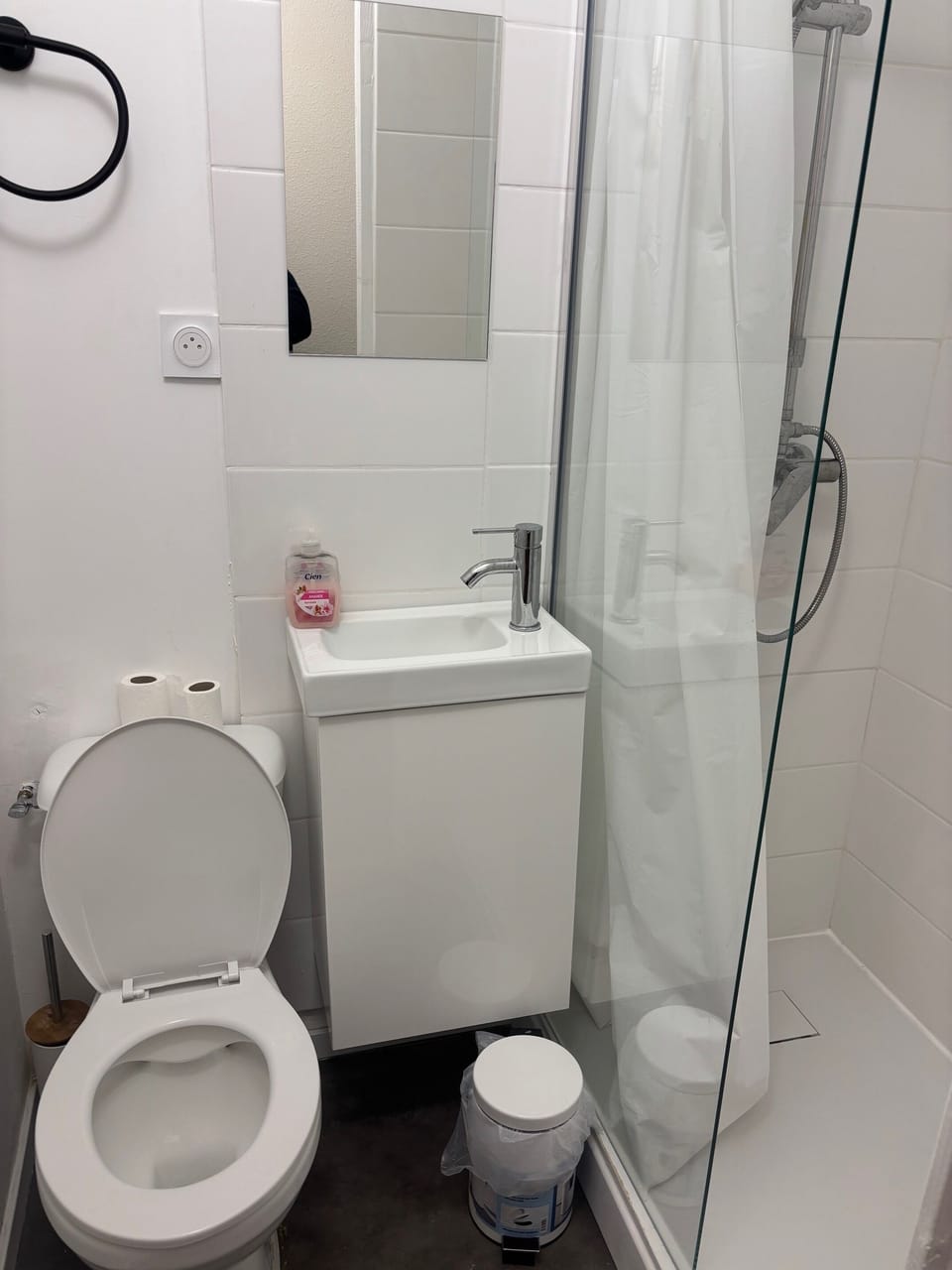 Economy Double Room Single Use | Bathroom