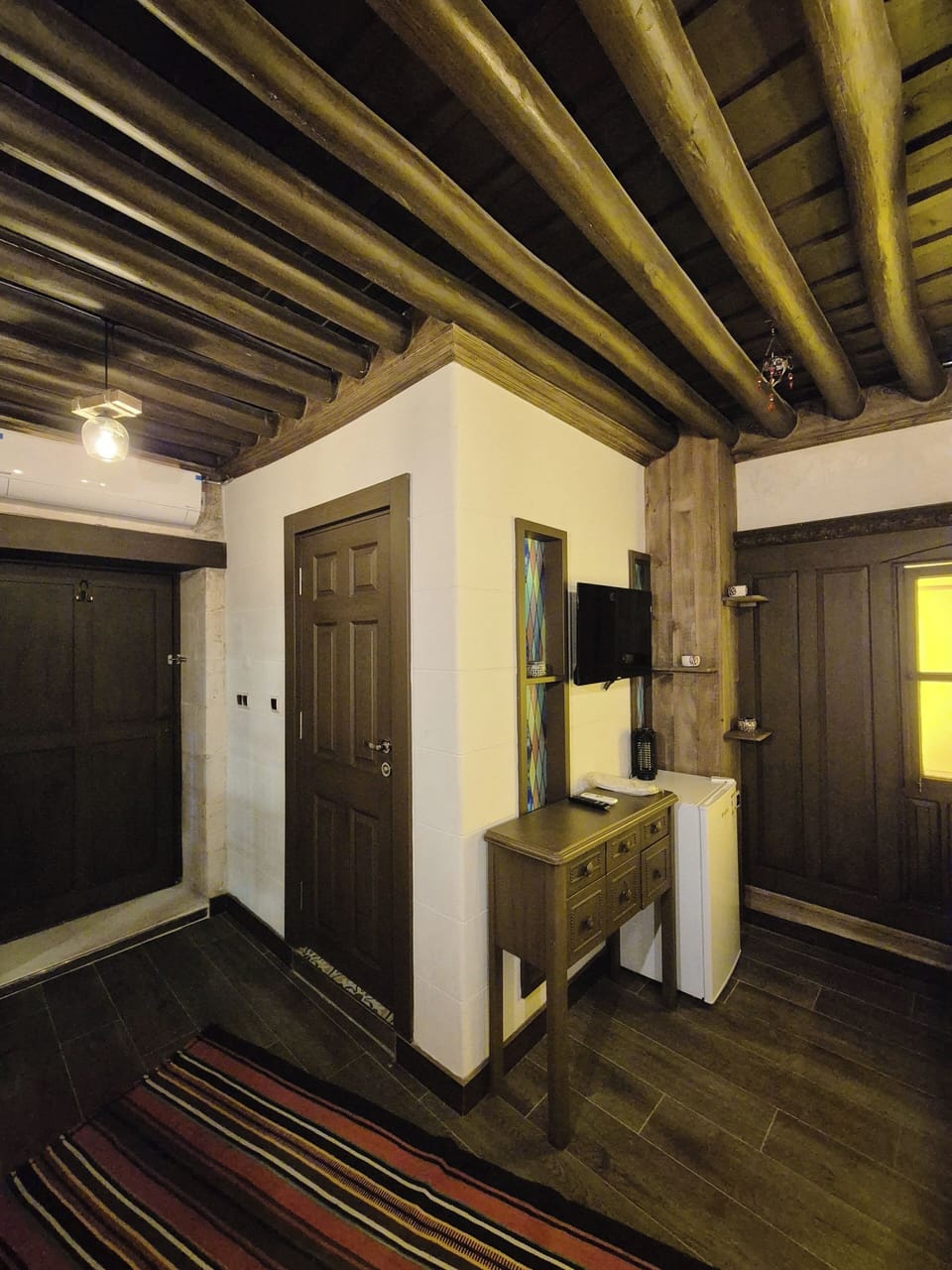 Deluxe Triple Room, City View | Desk, laptop workspace, soundproofing, free WiFi