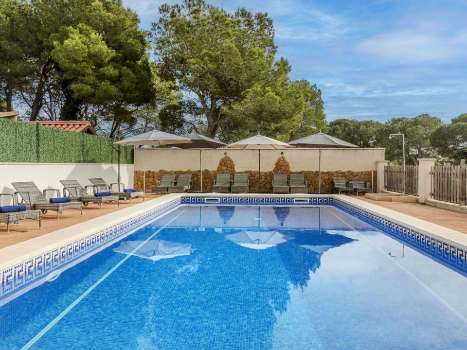Swimming Pool, Outdoor Furniture, Sunlounger, Shade, Resort, Hotel, Umbrella