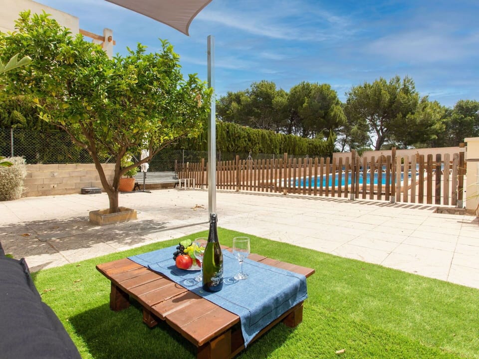 Sky, Table, Property, Furniture, Building, Plant, Chair, Window, Outdoor Table, Tableware