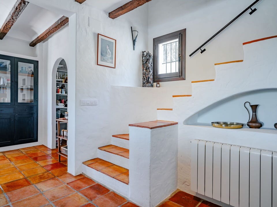 Sky, Table, Property, Furniture, Building, Plant, Chair, Window, Outdoor Table, Tableware