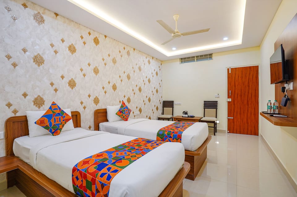 Egyptian cotton sheets, premium bedding, in-room safe, free WiFi